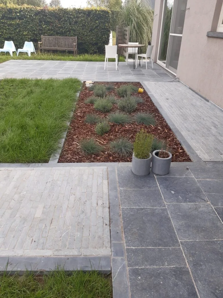 Blauwe natuursteen verschillende formaten